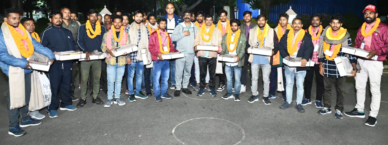 उत्तराखंड टनल हादसे से रेस्क्यू किए गए श्रमिकों को ₹1 करोड़ 11 लाख से अधिक राशि की विभिन्न योजनाओं से जोड़ेगी राज्य सरकार।