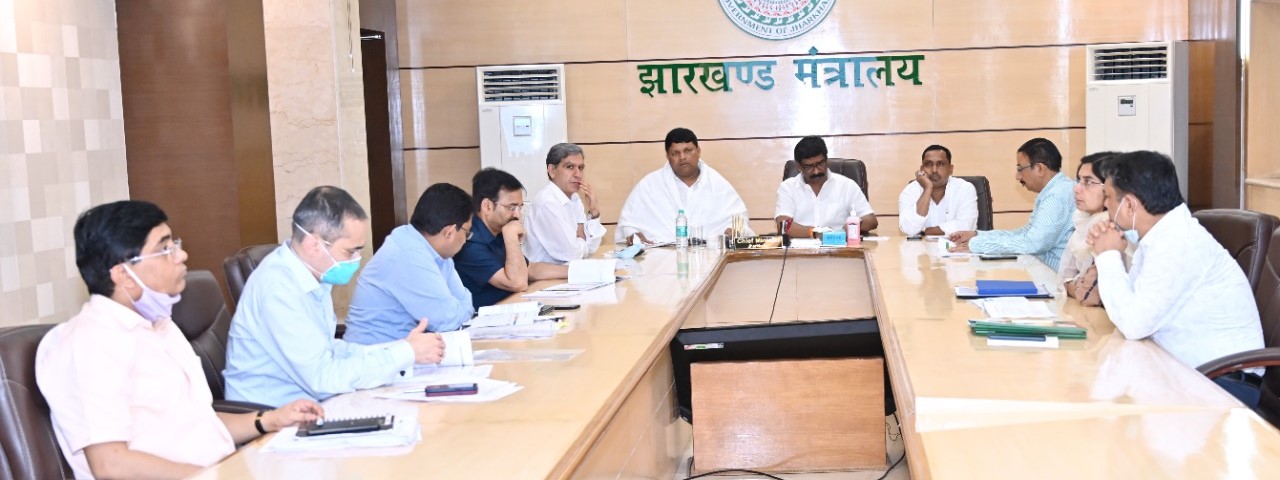 मुख्यमंत्री श्री हेमन्त सोरेन ने सूखे के आकलन को लेकर उच्च स्तरीय समीक्षा बैठक की, अधिकारियों को दिए कई निर्देश  |