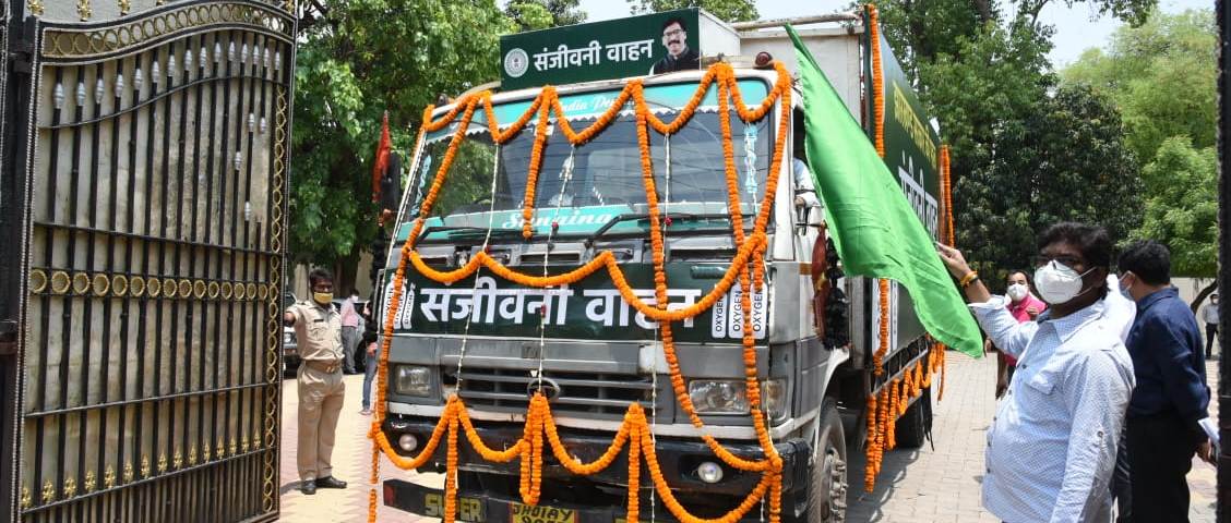 मुख्यमंत्री श्री हेमन्त सोरेन ने संजीवनी वाहन को हरी झंडी दिखाकर किया रवाना, कहा- मरीजों को ऑक्सीजन की नहीं करनी होगी कोई चिंता 