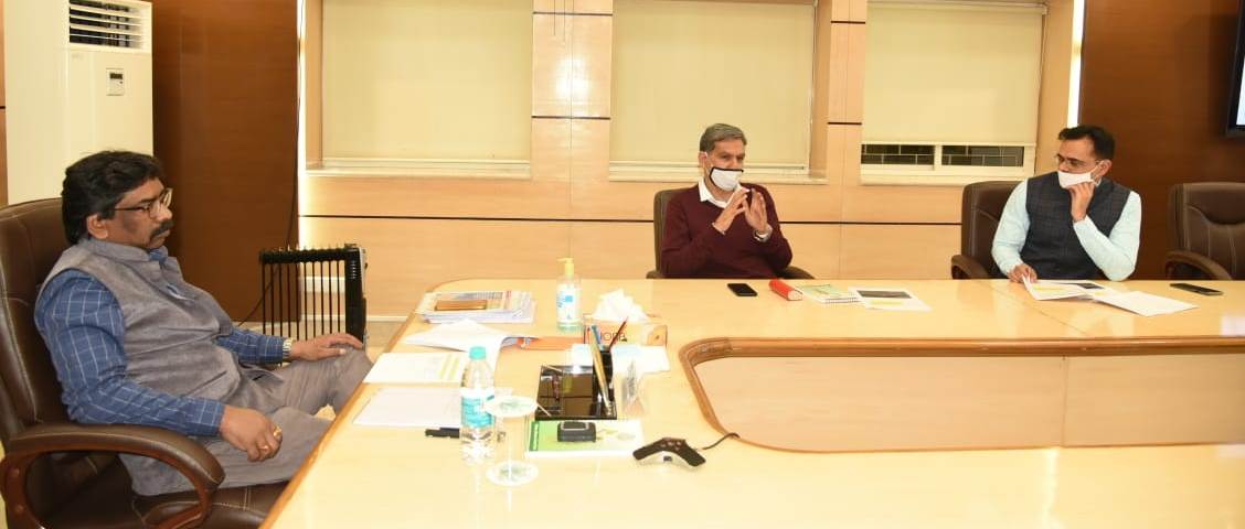 मुख्यमंत्री श्री हेमन्त सोरेन ने झारखंड मंत्रालय में उच्च एवं तकनीकी शिक्षा विभाग की समीक्षा बैठक की