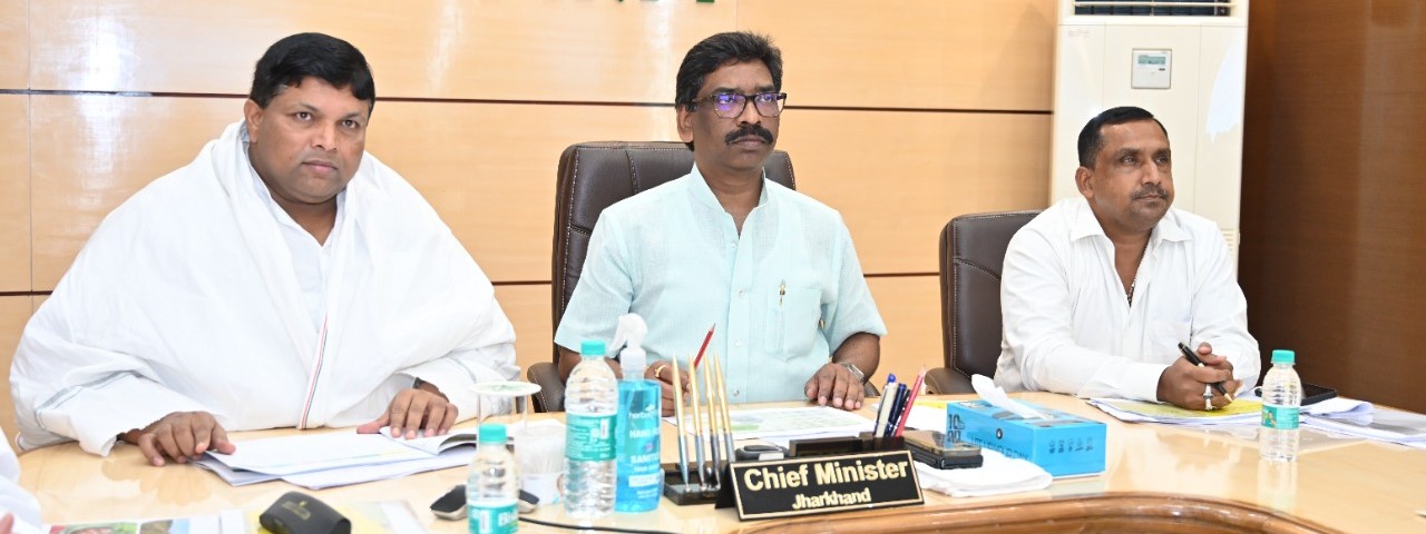 मुख्यमंत्री श्री हेमन्त सोरेन ने सुखाड़ को लेकर आपदा प्रबंधन प्राधिकार की बैठक की, अधिकारियों को दिए कई निर्देश  |