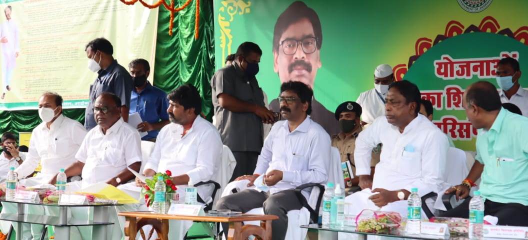 मुख्यमंत्री हेमंत सोरेन ने साहेबगंज में किया विभिन्न योजनाओ का उद्घाटन एवं शिलान्यास