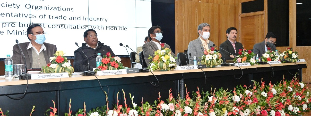 मुख्यमंत्री श्री हेमन्त सोरेन वित्त विभाग द्वारा हमर अपन बजट के सन्दर्भ में आयोजित बजट गोष्ठी 2022-23 में शामिल हुए।