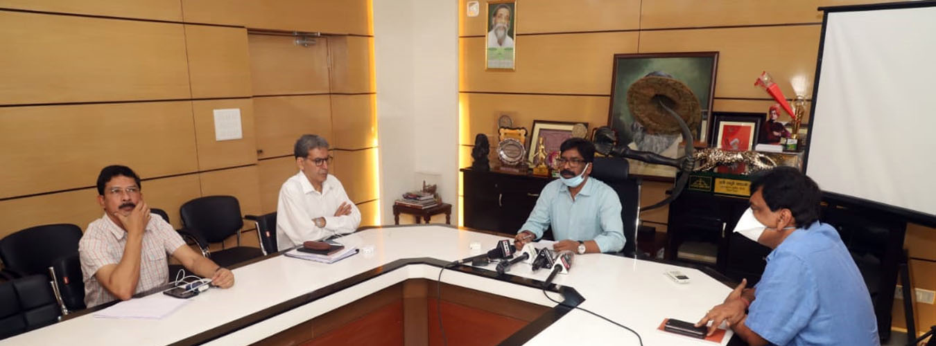 मुख्यमंत्री ने राज्य के जिला परिषद, मुखिया, वार्ड पार्षदों से किया संवाद, कहा कोरोना को हराने में बनें मददगार