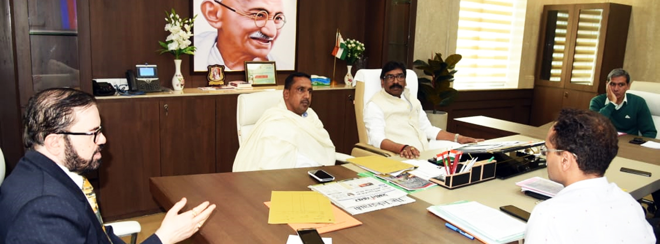 कोरोना वायरस को लेकर मुख्यमंत्री की उच्चस्तरीय बैठक, 14 अप्रैल तक स्कूल,कॉलेज और शिक्षण संस्थानों को बंद रखने का निर्देश