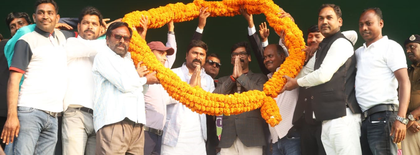 गोड्डा में बैजल बाबा की जयंती पर आयोजित मेले में शामिल हुए मुख्यमंत्री श्री हेमन्त सोरेन 