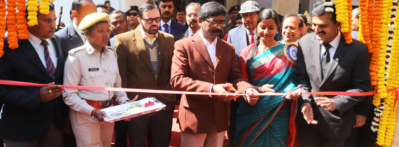 मुख्यमंत्री  ने किया झारखंड मंत्रालय परिसर में औषधीय पादप उद्यान का उद्घाटन 