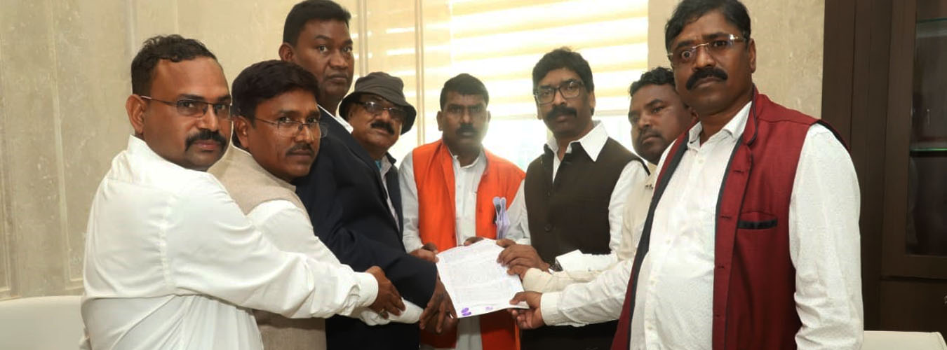 सीसीएल के साथ बैठक कर निकालेंगे विस्थापितों की समस्या का हल- मुख्यमंत्री 