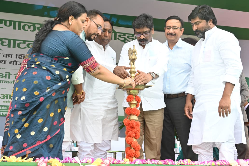 Laid the foundation stone and inaugurated of various schemes, Godda