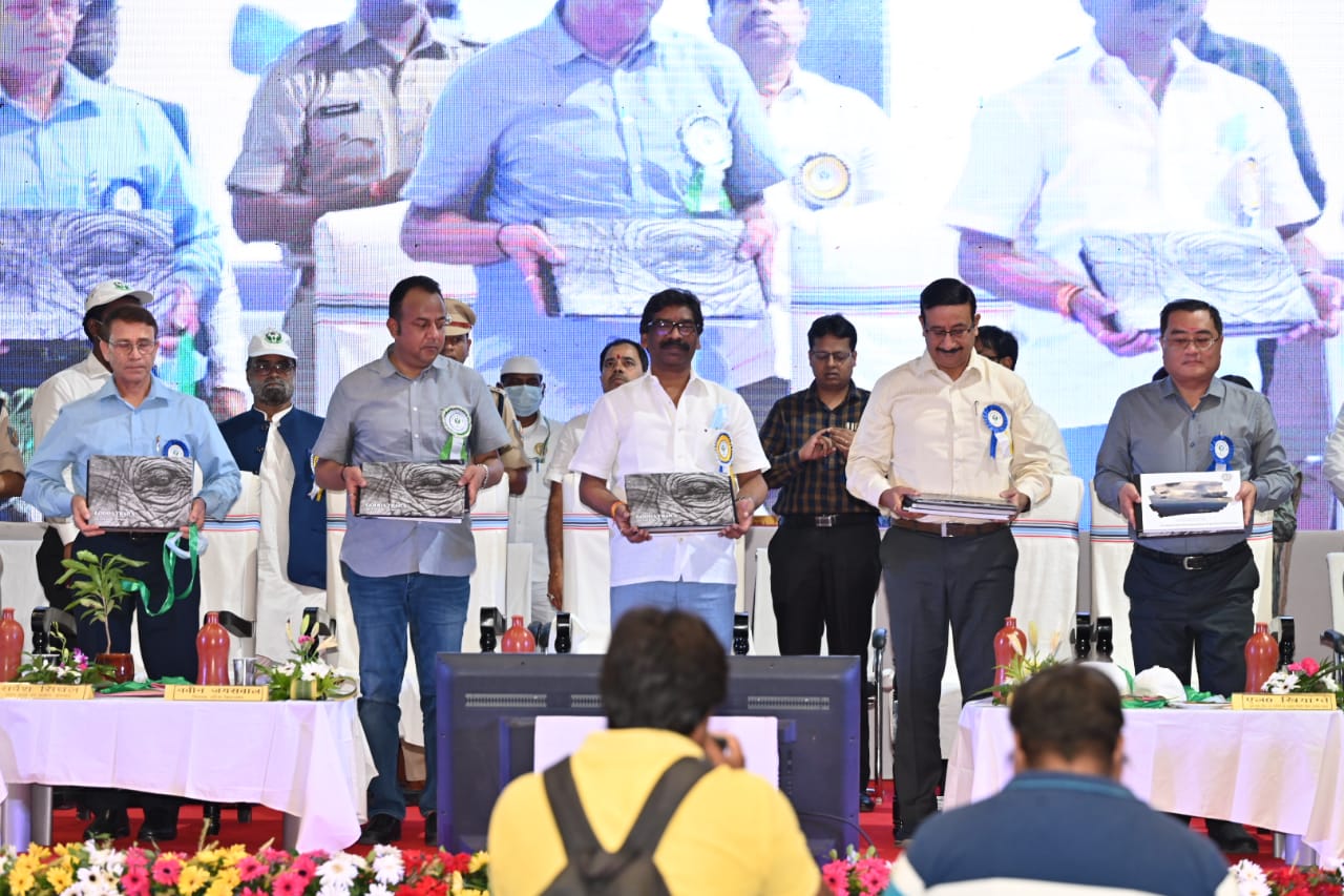 Chief Minister Hemant Soren attended the 73rd Van Mahotsav 2022 program as the chief guest