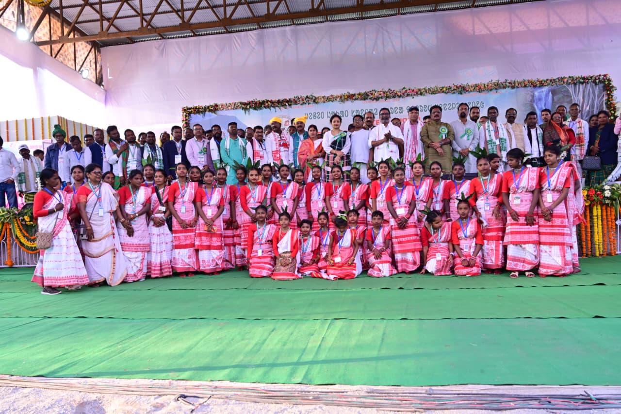 Lugooburu Ghaantaabaadee Dhorom Gaadh Raajakeey Mahotsav 2025